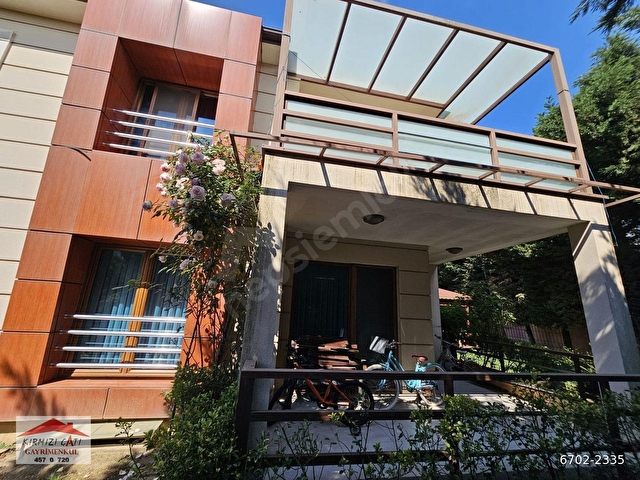 ÇAMLIK PARK SİTESİNDE 6+2 BAHÇELİ TRİPLEKS HARİKA VİLLA - Görsel 5