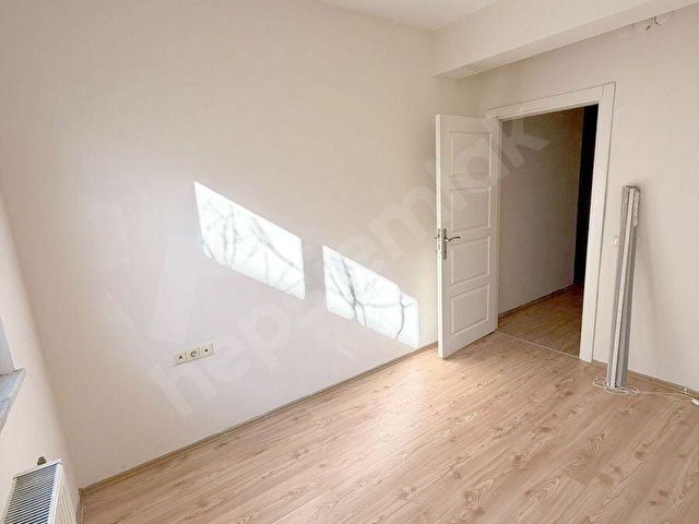 ECZACILIK KAPISINA YAKIN SATILIK 1+1 DAİRE ÇİFTCEPHE AYRI MUTFAK - Görsel 10