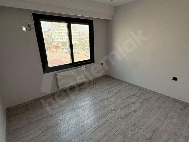 MEZİTLİ KAYMAKAMLIK KARŞISINDA 2+1 KİRALIK OFİS - Görsel 18