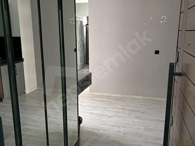MEZİTLİ KAYMAKAMLIK KARŞISINDA 2+1 KİRALIK OFİS - Görsel 9