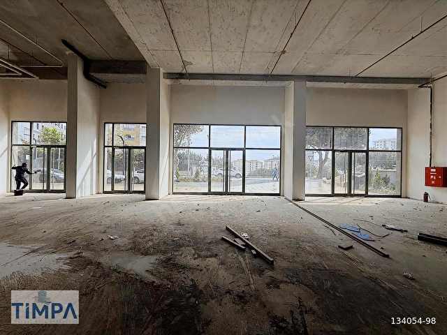 Melih Reisoğlundan Avrupa Konutları Yenimahallede 1330m2 MAĞAZA - Görsel 7