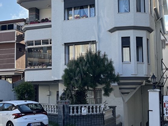 FİKRET GÜL EMLAKTAN FLORYA MERKEZDE KEYİFLİ BAHÇE KATI - Görsel 2