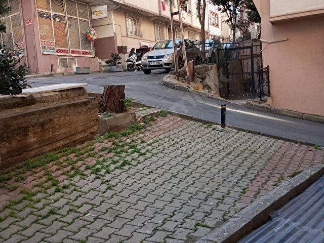 KOÇMER EMLAKTAN YOKUŞSUZ SOKAKTA AYRI MUTFAKLI , GÜLBAĞ CAD SON DURAĞA 3 DAKİKA YÜRÜME MESAFESİNDE - Görsel 26