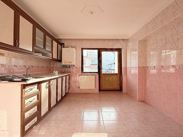 VİZYONDAN KREDİYE UYGUN OKUL YANI CADDE YAKINI KİLERLİ 3+1 DAİRE - Görsel 5
