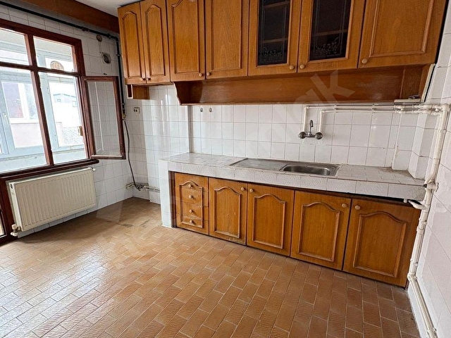 ROTADAN ESENYALIDA e5 VE MARMARAYA 5 DK 3+1 120 m2 DAİRE.... - Görsel 2
