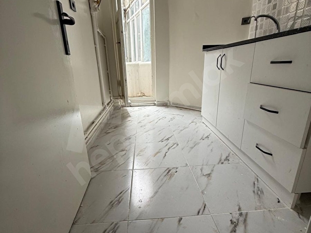 MEYDANA 1 DK OTELLER YANI İÇİ YAPILI BALKONLU ARAKAT GÜNEY CEPHE - Görsel 20
