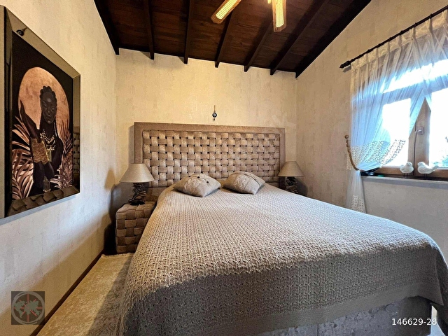 ŞEHRE YAKIN 820 m2 BAHÇE İÇİNDE SATILIK DOĞAL TAŞ VİLLA - Görsel 12
