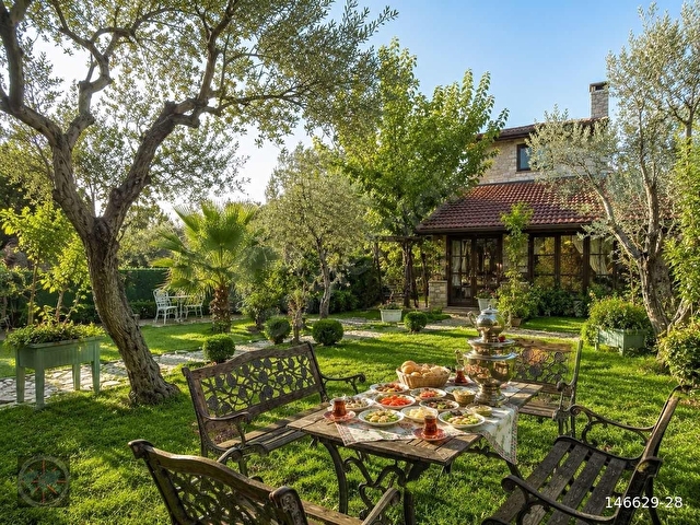 ŞEHRE YAKIN 820 m2 BAHÇE İÇİNDE SATILIK DOĞAL TAŞ VİLLA - Görsel 17