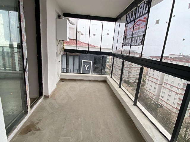 ATAKUM YENİMAHALLE DE LÜKS EŞYASIZ 1+1 DAİRE