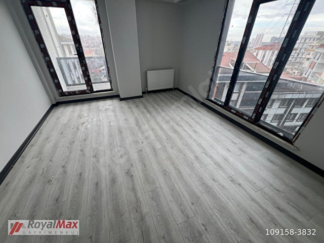 ROYALMAXDAN FIRSAT SİTEDE METRO TRAMWAY YAKINI 2+1 85M² DAİRE - Görsel 3