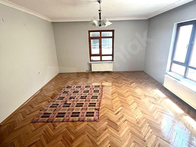 19 MAYIS CADDE ÜZERİNDE ACİLLL SATILIK 3+1 DAİRE... - Görsel 6