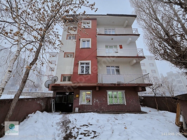 EMLAK DÜNYASI GYMDEN ACİL SATILIK 3+1 DAİRE FIRSAT
