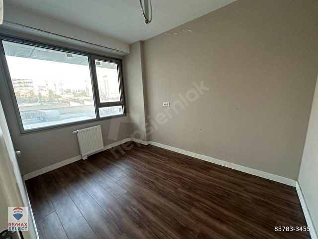 REMAX DUYGU ERSÖZ-İNİSTANBUL DA BALKONLU 2+1 / BOŞ DAİRE - Görsel 3