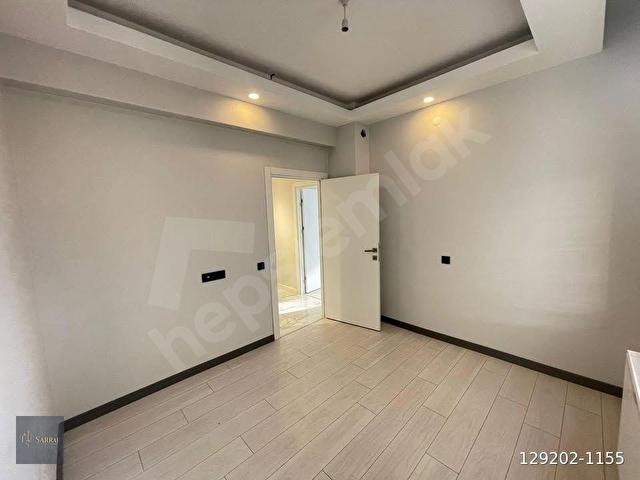 SARRAF YAPIDAN 2+1 GENİŞ DEKORLU METROBÜSE 5 DK DAİRE!!!!! - Görsel 15
