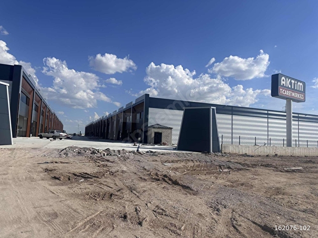 YENİ TOPTANCILAR TİCARET MERKEZİNDE 390 m2 DÜKKAN ! - Görsel 2