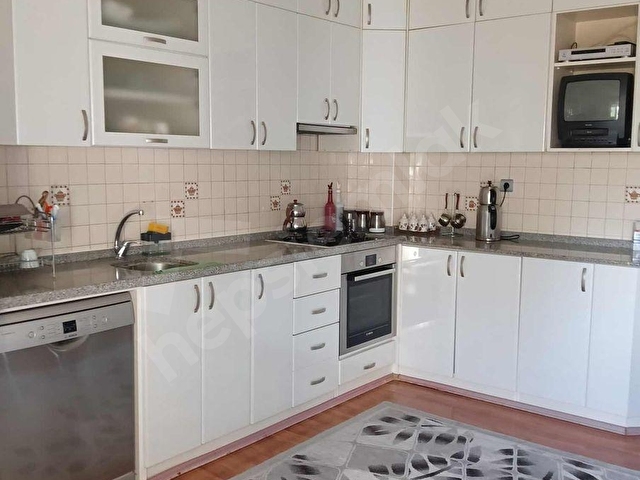 Uşak,Fatih mah.Ova cad.kiralık ebeveyn Banyolu 3+1 160m2 - Görsel 10