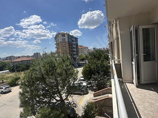 Uşak,Fatih mah.Ova cad.kiralık ebeveyn Banyolu 3+1 160m2 - Görsel 27
