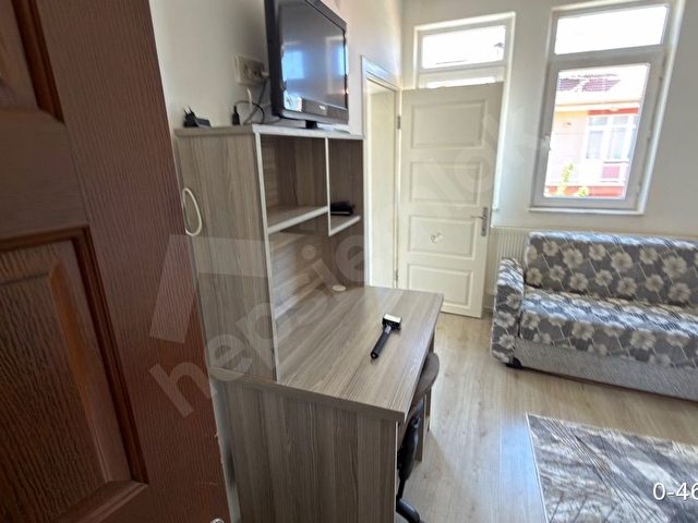 BALKONLU GENİŞ 50 m2 ODA MUTFAK AYRI SAHİBİNDEN 1+1 KİRALIK APART İYAŞA 500 MT - Görsel 8