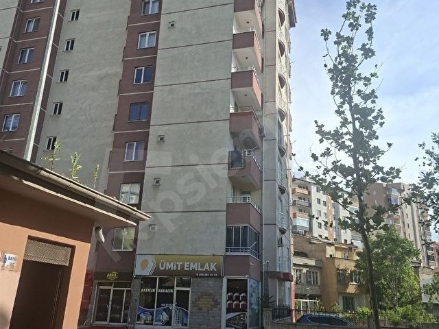 Köşe Konumlu, Vitrini Geniş 55m² Masrafsız Satılık Dükkan - Görsel 7