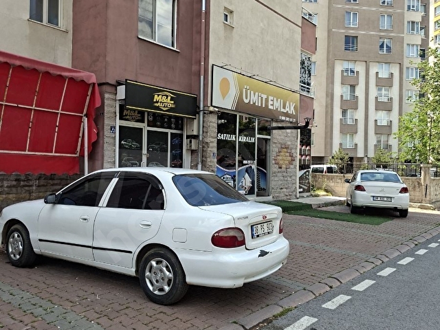 Köşe Konumlu, Vitrini Geniş 55m² Masrafsız Satılık Dükkan - Görsel 19