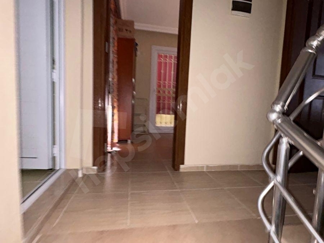 Dikili Cumhuriyet Mahallesinde Satılık Yazlık Villa Polis Lojmanlarının Arkasında - Görsel 9