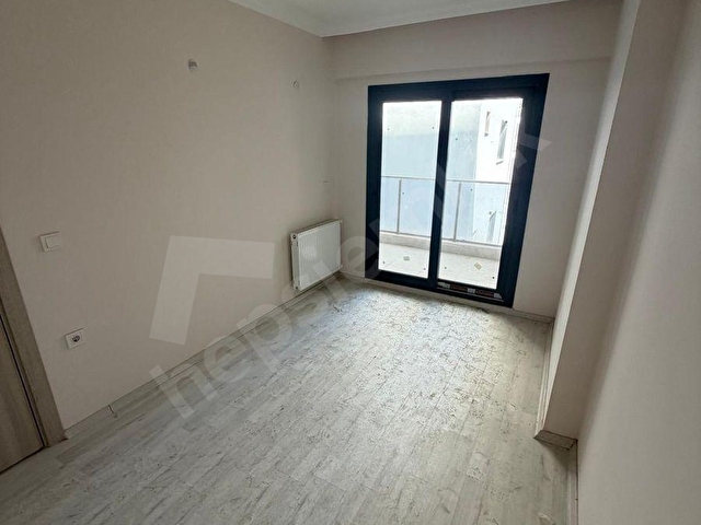 SEYREK ANA CADDEDE KİRALIK 1+1 DAİRE - Görsel 8