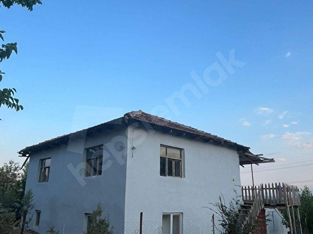 ANTALYA YELTEN DE  SATILIK MÜSTAKİL BAHCELİ KOMPLE BETONERME BİNA 400 M2 IMARLI ARSA ICINDEDIR