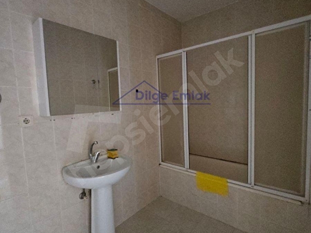 Bostancı Metroya Yakın 2+1 Balkonlu Kiralık Daire - Görsel 12