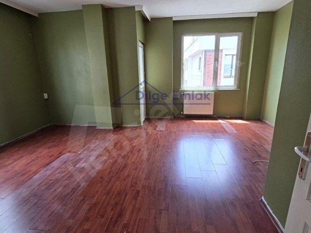 Bostancı Metroya Yakın 2+1 Balkonlu Kiralık Daire - Görsel 4