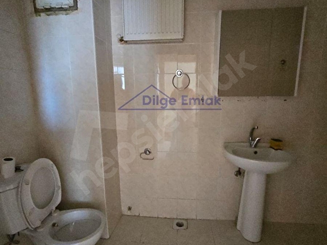 Bostancı Metroya Yakın 2+1 Balkonlu Kiralık Daire - Görsel 13
