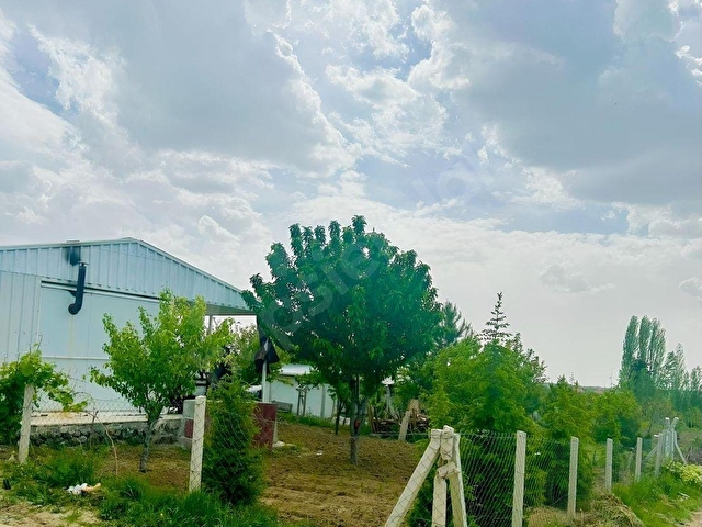 YILMAZER DEN PEÇENEK KÖYÜNE YAKIN TAPULU ELEKTİRİKLİ 350M2 BAHÇE