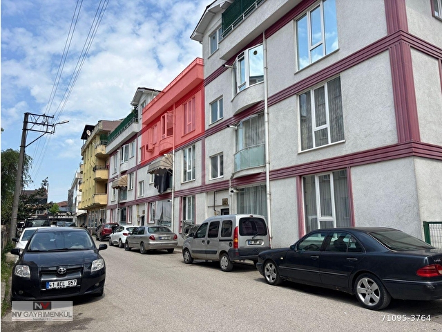 CEDİDİYE MAHALLESİNDE 4+1 220 M2 SATILIK DUBLEKS DAİRE - Görsel 3