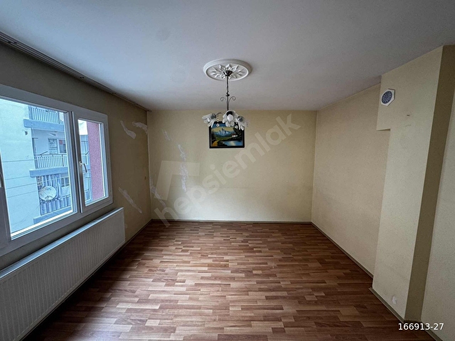 ARKADAŞ EMLAKTAN ALTAY MEYDANINA YAKIN KİRALIK 3+1 ARA KAT DAİRE