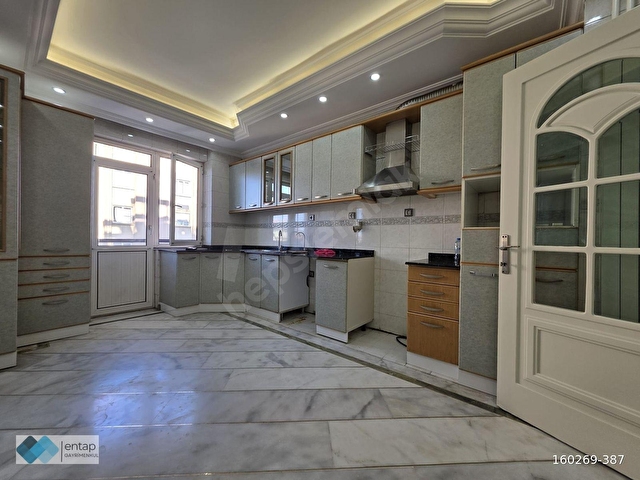 ENTAP TAN SARIGÜLLÜKÜN GÖBEĞİNDE 4+1 KİRALIK LÜKS DAİRE!