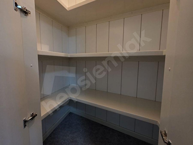 ENTAP TAN SARIGÜLLÜKÜN GÖBEĞİNDE 4+1 KİRALIK LÜKS DAİRE! - Görsel 4
