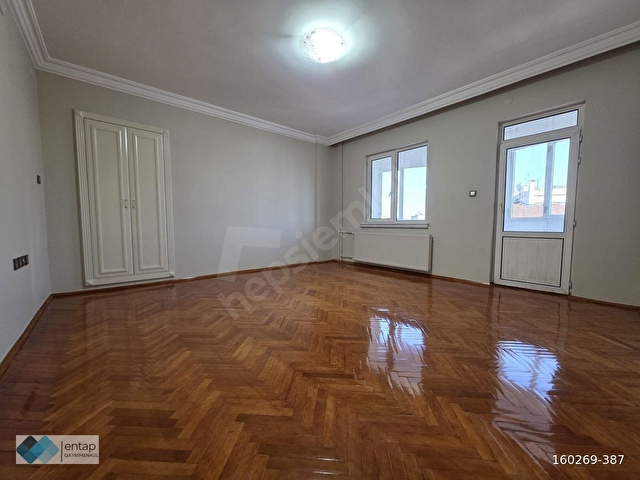 ENTAP TAN SARIGÜLLÜKÜN GÖBEĞİNDE 4+1 KİRALIK LÜKS DAİRE! - Görsel 14