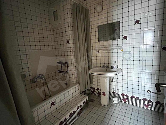 HİLTON OTELİNE KOMŞU BİLLUR SOKAKTA 3+1+KİLER ve ASANSÖRLÜ DAİRE - Görsel 16