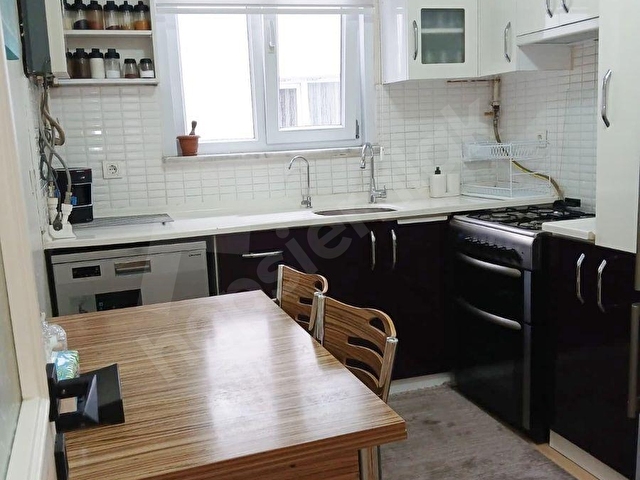 SAADETDERE METROBÜSE YAKIN MASRAFSIZ FIRSAT 3+1 DAİRE - Görsel 14