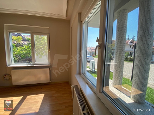 1000 m² ARSADA 7+1 LÜKS MÜSTAKİL VİLLA REMAX MOD GÜVENCESİYLE - Görsel 18