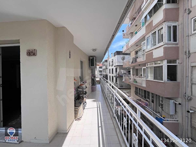 KARŞIYAKA BAHÇELIEVLERDE SATILIK 3+1 FULL TADILATLI MASRAFSIZ DAIRE - Görsel 15