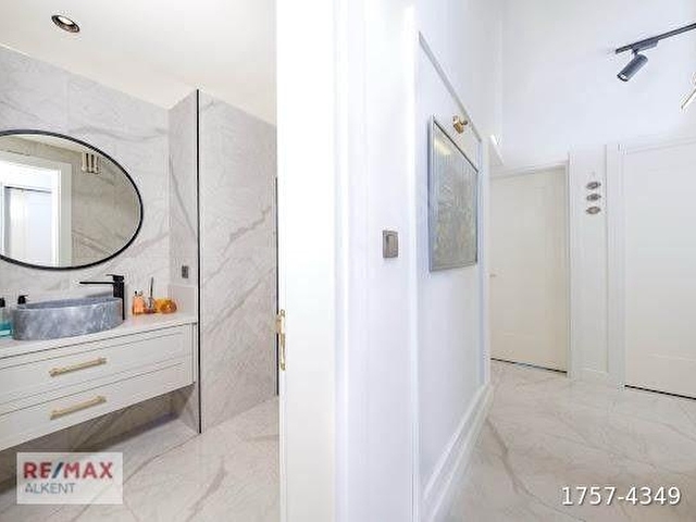 BEBEK GÜNAYDIN SİTESİNDE PANORAMIK BOĞAZ MANZARALI SATILIK - Görsel 27