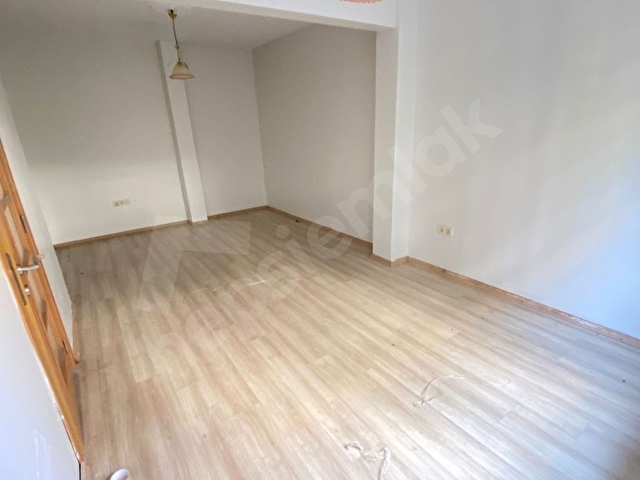 BAĞDAT CADDESİNE YÜRÜME MESAFESİNDE SATILIK FIRSAT 1+1 DAİRE - Görsel 14