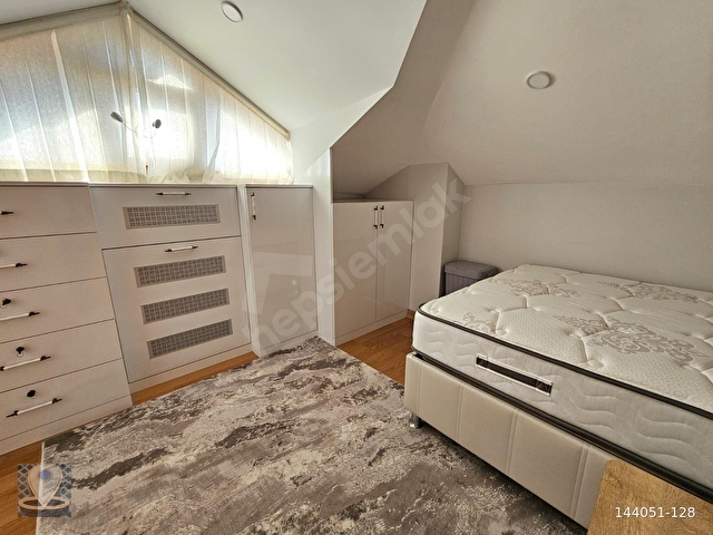 DURUDAN LÜKS EŞYALI, GENİŞ TERASLI, MANZARALI 1+1 ÇATI KATI - Görsel 30