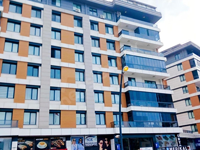 BEYLİKDÜZÜ BEYKENT METROBÜSE 3DK SATILIK 3+1 DAİRE - Görsel 3