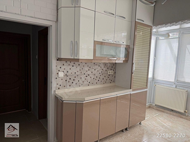 KEÇİÖREN 19 MAYIS MAH YUNUSEMRE CAD ORTA KAT 3+1 ÖN CEPHE KOMBİLİ FULL YAPILI DAİRE - Görsel 7