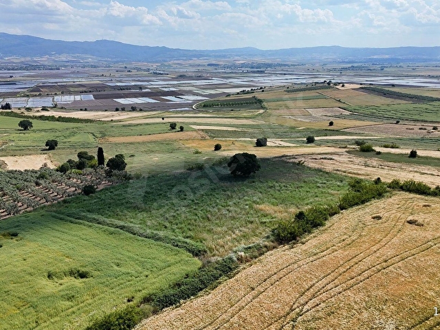 BALIKESİR MANYAS EŞEN MAHALLESİNDE SATILIK 7577 M2 TARLA - Görsel 5