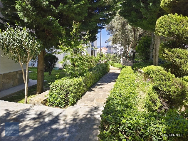 KUŞADASI MARİNA’YA 400M , 2+1 BAKIMLI DAİRE, HAVUZLU SİTE, MERKEZİ KONUM ve  DENİZ MANZARASI - Görsel 7
