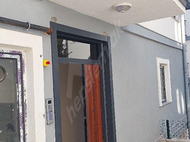 ZONGULDAK ÇAYCUMA FİLYOS MERKEZDE  SAHILDE DENİZE 300 MT. EBEVEYN BANYO LU 2+1 ARA KAT SATILIK DAİRE - Görsel 6