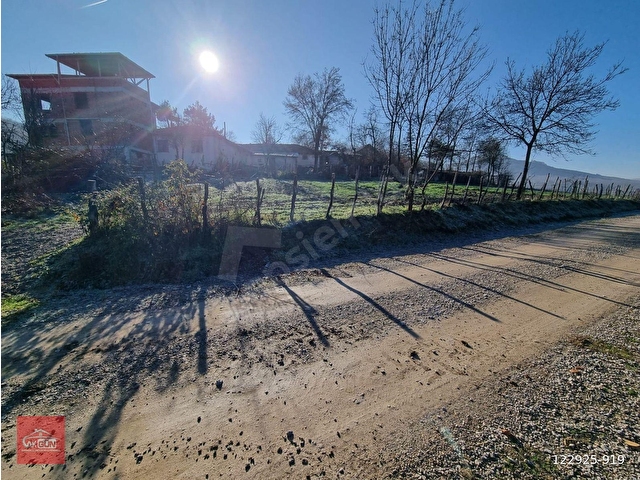 AKGÜN KURUMSALDAN KAVAKDA SATILIK FIRSAT 1800 M2 TARLA