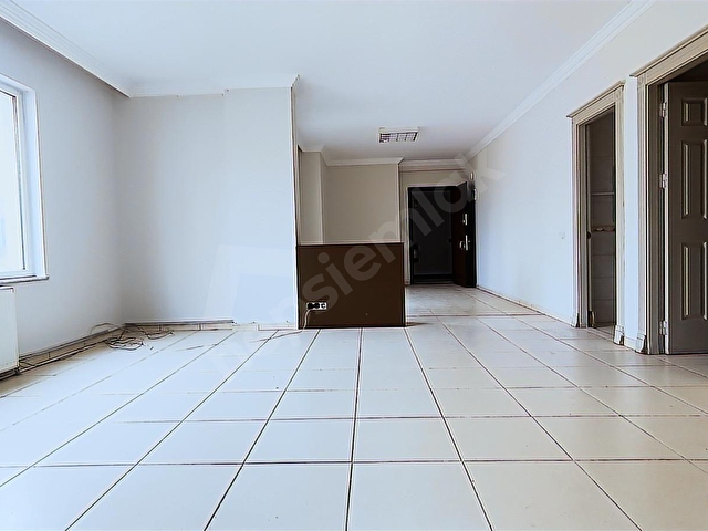 DEĞİRMİÇEM MAHALLESİNDE PARK İŞ MERKEZİNDE SATILIK GENİŞ OFİS - Görsel 9